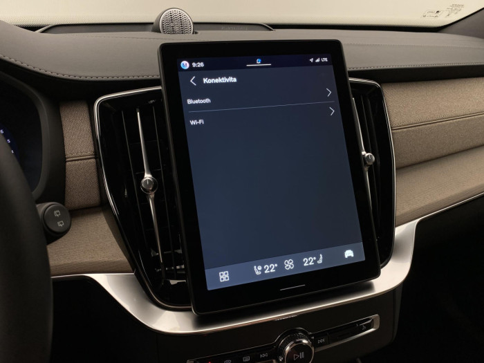 Volvo XC90 B5 AWD AUT DARK PLUS na operativní leasing