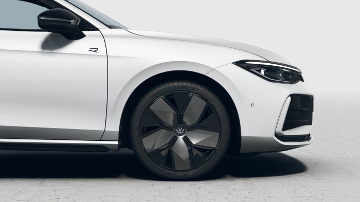 Volkswagen Passat R-Line People 2,0 TDI 142 kW 4MOT na operativní leasing