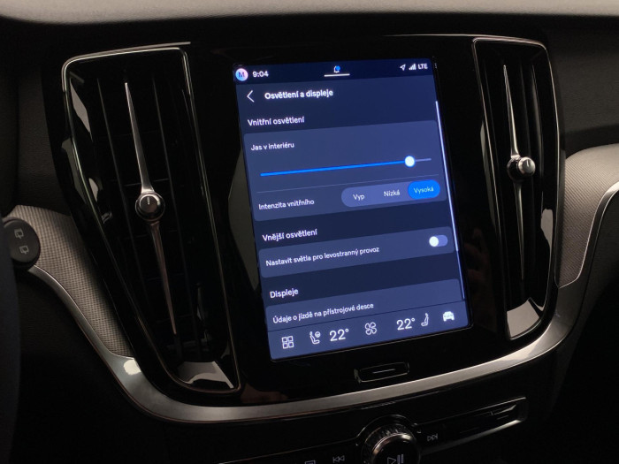 Volvo V60 T6 AWD Plug-in BRIGHT PLUS na operativní leasing