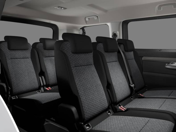PEUGEOT Traveller Active L2 2.2 BlueHDi 150 S&S MAN6 na operativní leasing