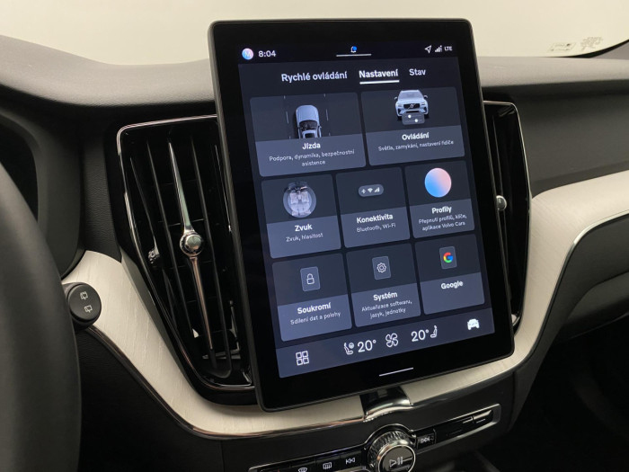 Volvo XC60 T6 AWD AUT DARK PLUS na operativní leasing