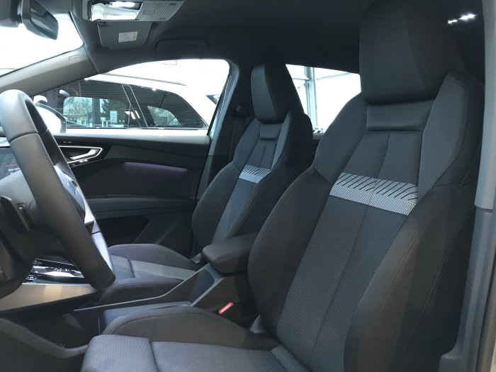 Audi Q4 e-tron 45  / 210kW na operativní leasing