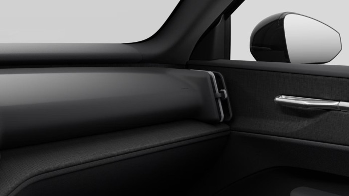 Volvo EX30 P5 LONG RANGE ELETRIC PLUS na operativní leasing