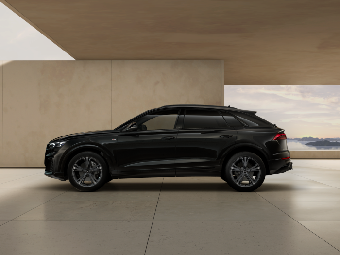 Audi Q8 SUV TDI 210kW quattro na operativní leasing