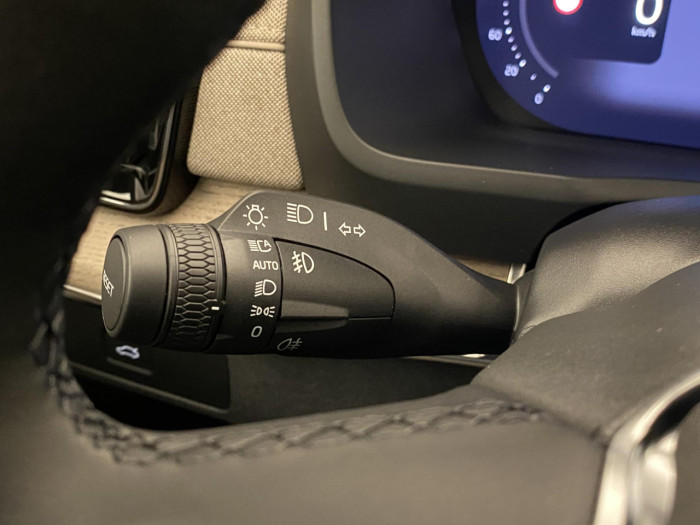 Volvo XC90 B5 AWD AUT BRIGHT PLUS na operativní leasing