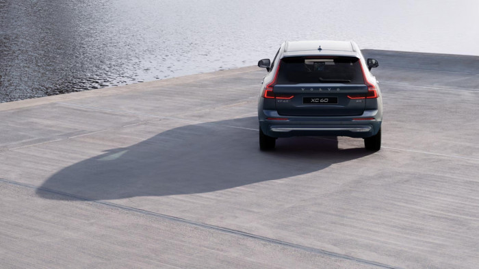 Volvo XC60 B5 AWD AUT BRIGHT PLUS na operativní leasing