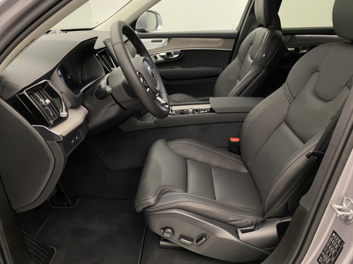 Volvo XC90 T8 AWD RECHARGE BRIGHT PLUS 7m na operativní leasing