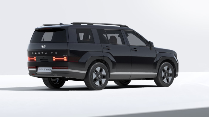 HYUNDAI Santa Fe 1.6 T-Gdi Hev Comfort 4x4 Auto 7 Míst na operativní leasing