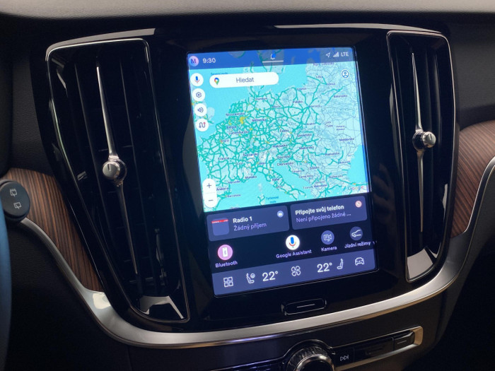 Volvo V60 T6 AWD Plug-in BRIGHT PLUS na operativní leasing