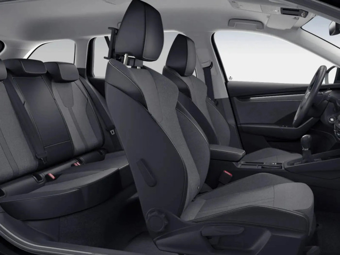 Škoda Octavia Top Selection 1.5 TSI 110 kW Benzín Manuální převodovka na operativní leasing