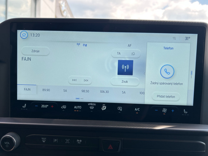 Custom 64kWh 100kW Trend 340 L1H1 na operativní leasing