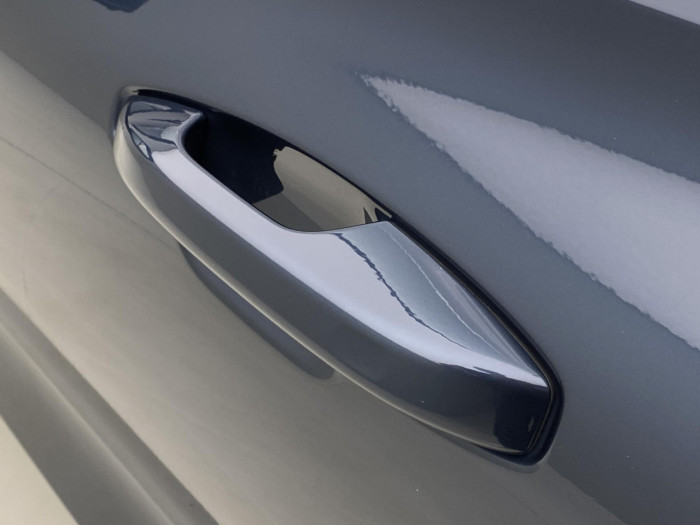 Volvo V60 T6 AWD Plug-in BRIGHT PLUS na operativní leasing