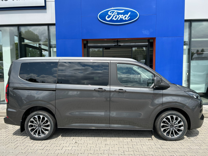 Titanium X L1 2.5 PHEV 171kW na operativní leasing