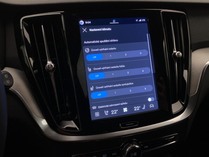 Volvo V60 T6 AWD Plug-in BRIGHT PLUS na operativní leasing