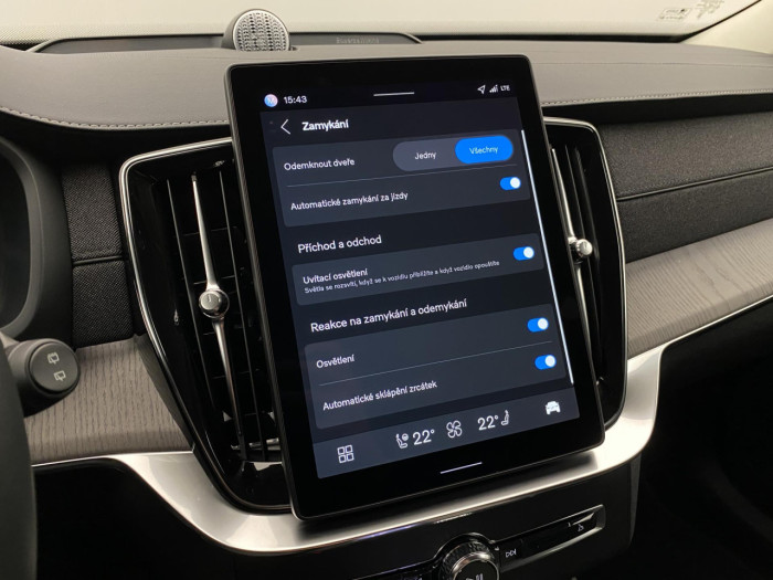 Volvo XC90 T8 AWD RECHARGE BRIGHT PLUS 7m na operativní leasing