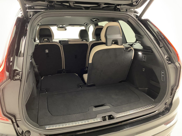 Volvo XC90 B5 AWD AUT BRIGHT PLUS na operativní leasing