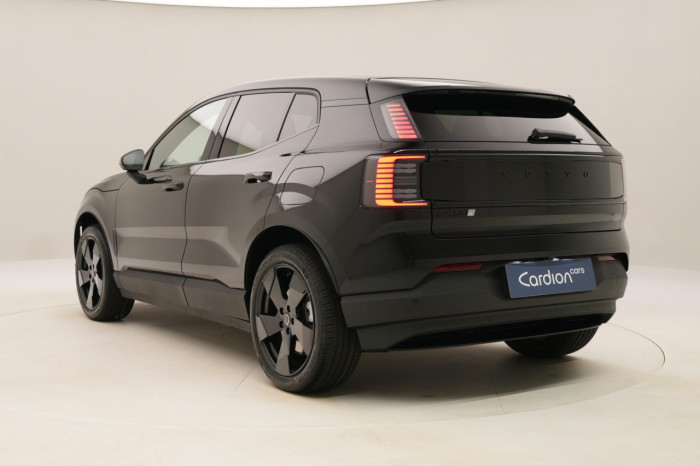 Volvo EX30 BLACK EDITION P5 ELETRIC PLUS na operativní leasing