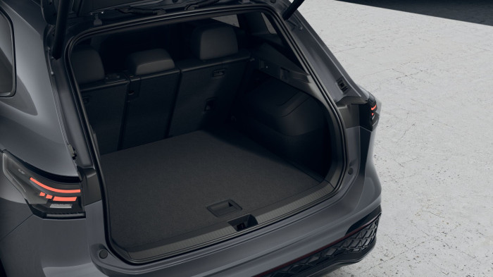 Volkswagen Tiguan R-Line 1,5 eTSI 110 kW mHEV na operativní leasing