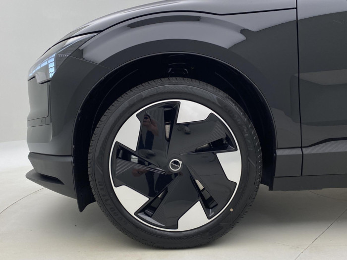 Volvo EX30 PURE ELECTRIC EXTENDED PLUS na operativní leasing