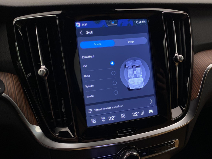 Volvo V60 T6 AWD Plug-in BRIGHT PLUS na operativní leasing