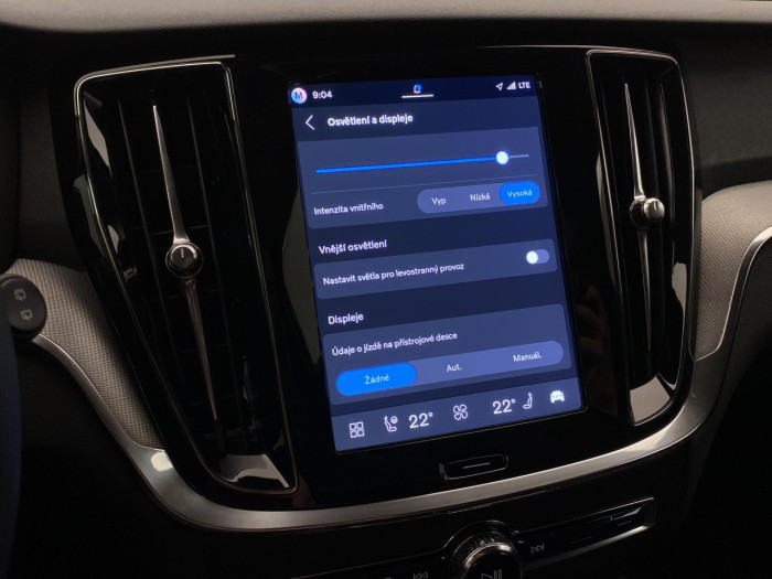 Volvo V60 T6 AWD Plug-in BRIGHT PLUS na operativní leasing