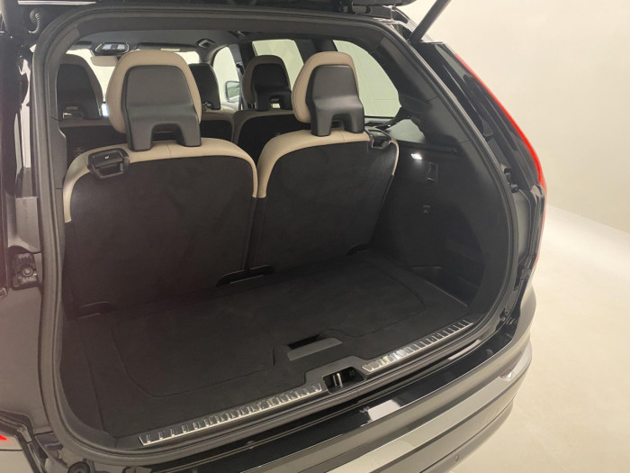 Volvo XC90 B5 AWD AUT BRIGHT PLUS na operativní leasing
