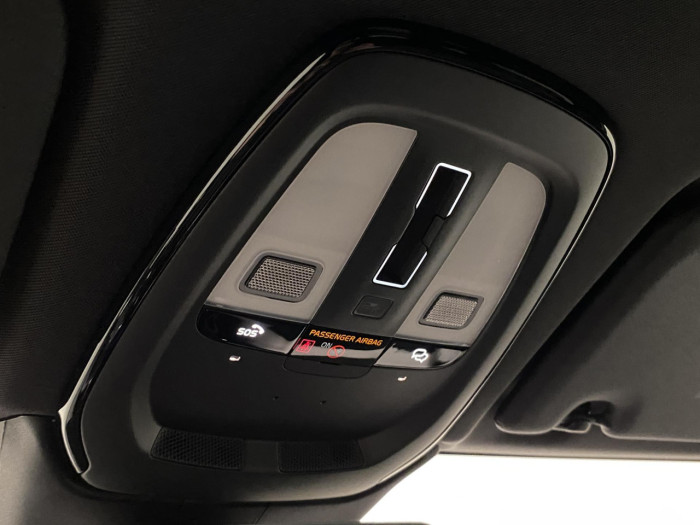 Volvo XC60 T6 AWD AUT PLUS BLACK EDITION na operativní leasing