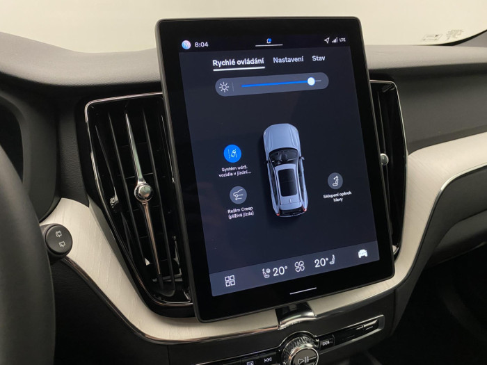 Volvo XC60 T6 AWD AUT DARK PLUS na operativní leasing