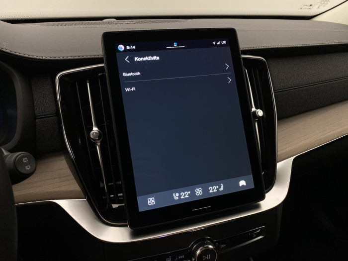 Volvo XC90 T8 AWD RECHARGE BRIGHT PLUS 7m na operativní leasing