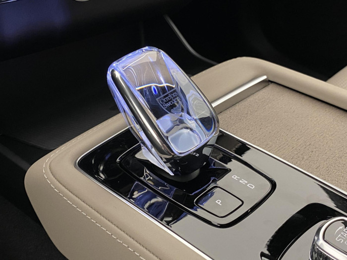Volvo XC90 T8 AWD RECHARGE BRIGHT PLUS 7m na operativní leasing