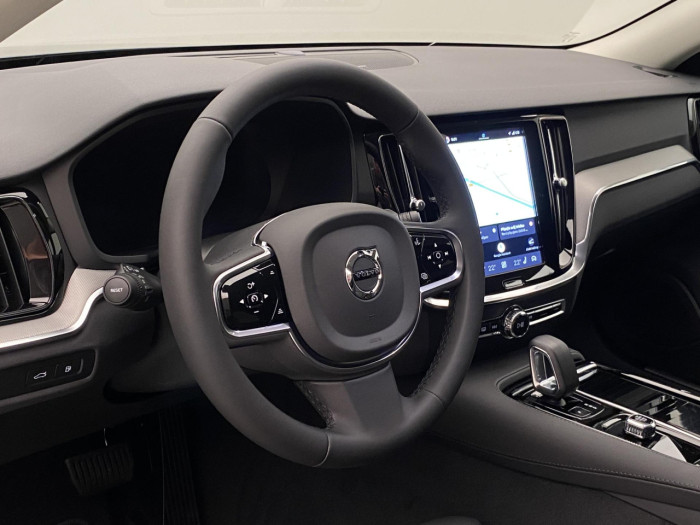 Volvo V60 T6 AWD Plug-in BRIGHT PLUS na operativní leasing