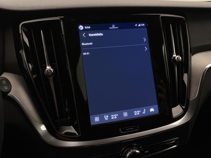 Volvo V60 T6 AWD Plug-in BRIGHT PLUS na operativní leasing