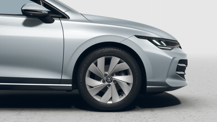 Volkswagen Golf People 1,5 eTSI 85 kW 7DSG mHEV na operativní leasing