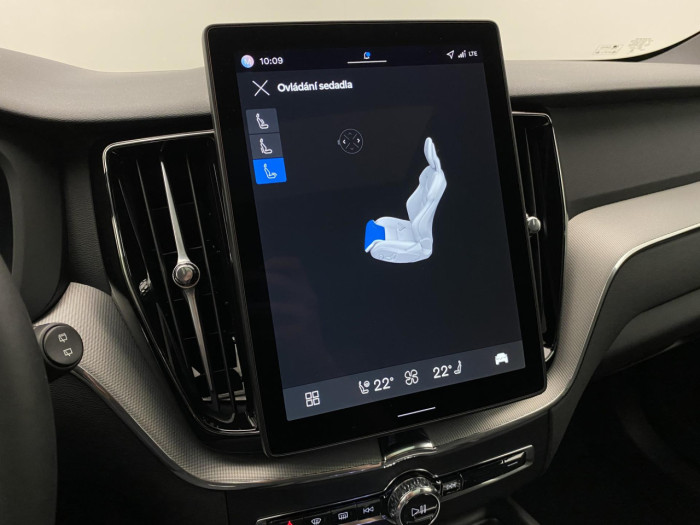 Volvo XC60 T6 AWD AUT PLUS BLACK EDITION na operativní leasing