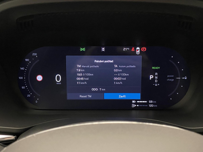 Volvo XC60 T6 AWD AUT DARK PLUS na operativní leasing