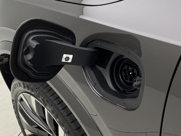 Volvo XC90 T8 AWD RECHARGE BRIGHT PLUS 7m na operativní leasing
