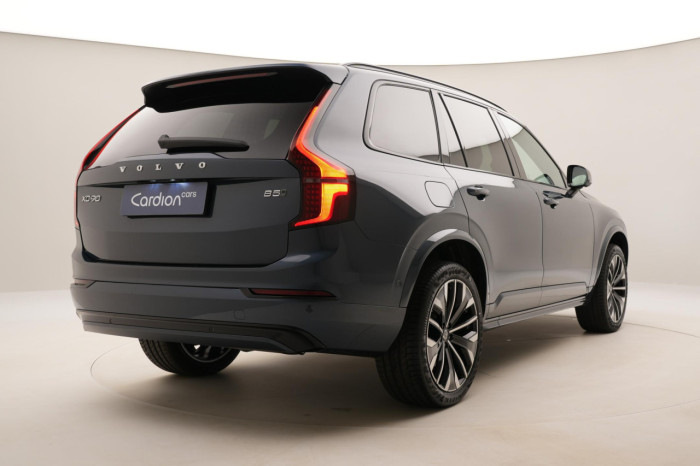 Volvo XC90 B5 AWD AUT DARK PLUS na operativní leasing