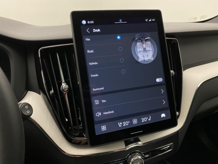 Volvo XC60 T6 AWD AUT DARK PLUS na operativní leasing