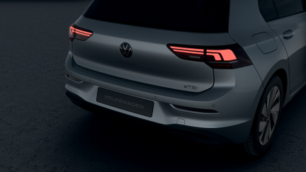 Volkswagen Golf People 1,5 eTSI 85 kW 7DSG mHEV na operativní leasing