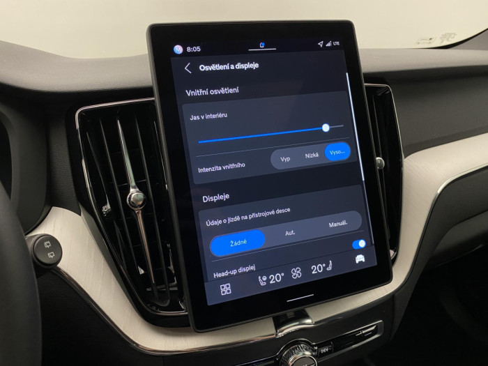 Volvo XC60 T6 AWD AUT DARK PLUS na operativní leasing