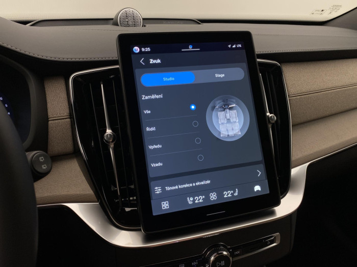 Volvo XC90 B5 AWD AUT DARK PLUS na operativní leasing