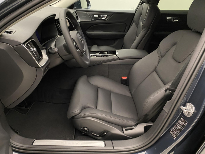Volvo V60 T6 AWD Plug-in BRIGHT PLUS na operativní leasing