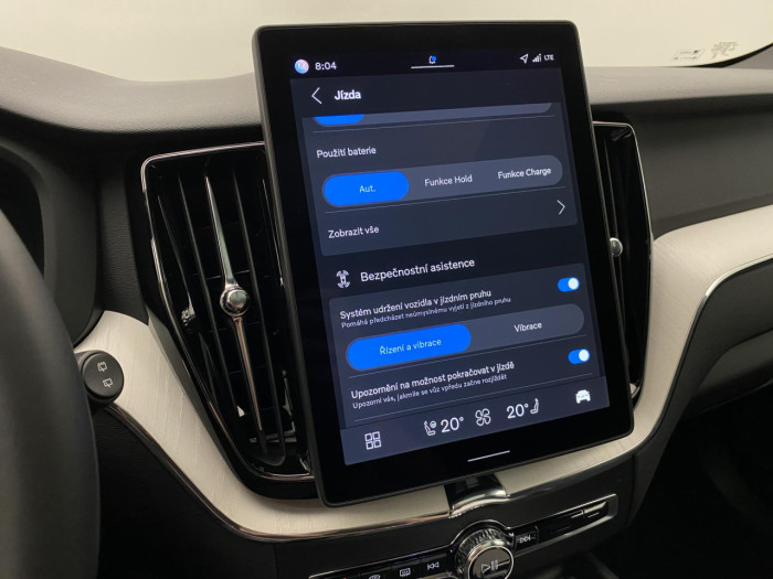 Volvo XC60 T6 AWD AUT DARK PLUS na operativní leasing