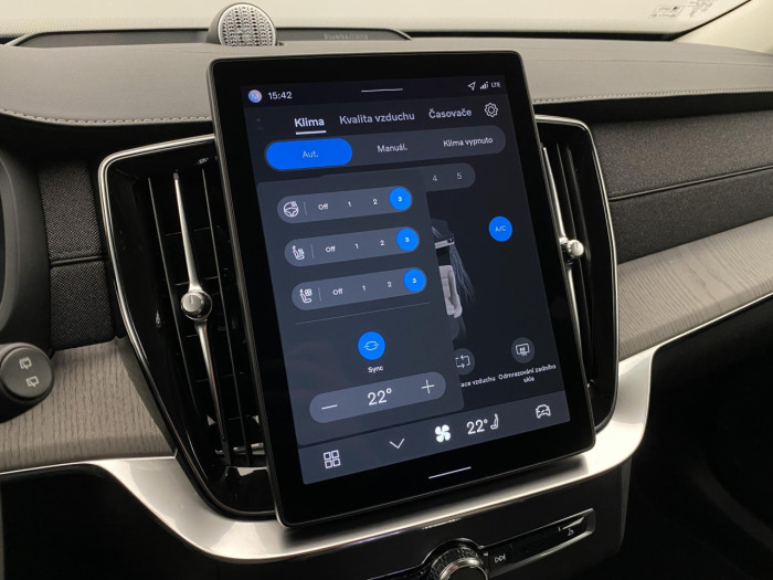 Volvo XC90 T8 AWD RECHARGE BRIGHT PLUS 7m na operativní leasing