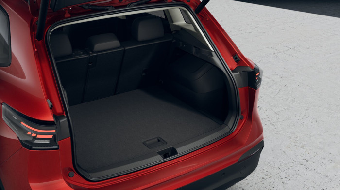 Volkswagen Tiguan People 1,5 eTSI 96 kW mHEV na operativní leasing