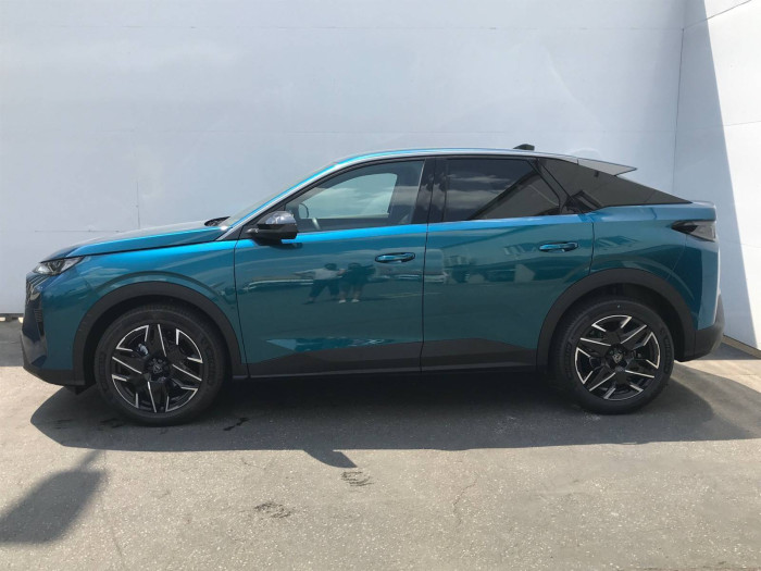 Peugeot 3008 ALLURE Hybrid e-DCS6 1,2 / 107kW na operativní leasing