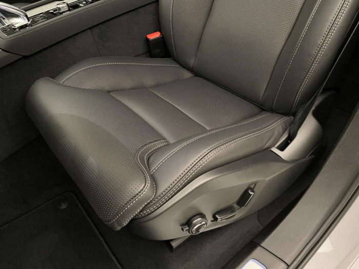 Volvo XC90 T8 AWD RECHARGE BRIGHT PLUS 7m na operativní leasing