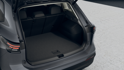 Volkswagen Tiguan People 1,5 TSI 150 kW eHybrid na operativní leasing