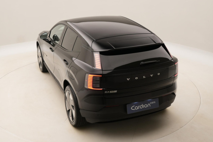 Volvo EX30 PURE ELECTRIC EXTENDED PLUS na operativní leasing