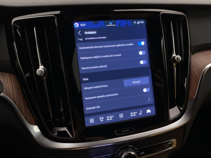Volvo V60 T6 AWD Plug-in BRIGHT PLUS na operativní leasing